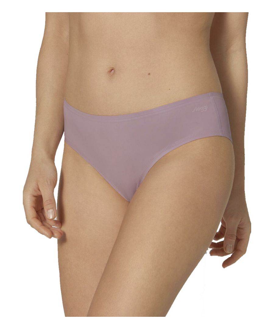 Sloggi ZERO One Hipster. With wide sides, a seamless waistband and taped side seams. Product is made of 75% Polyamide, 25% Elastane and is machine washable.