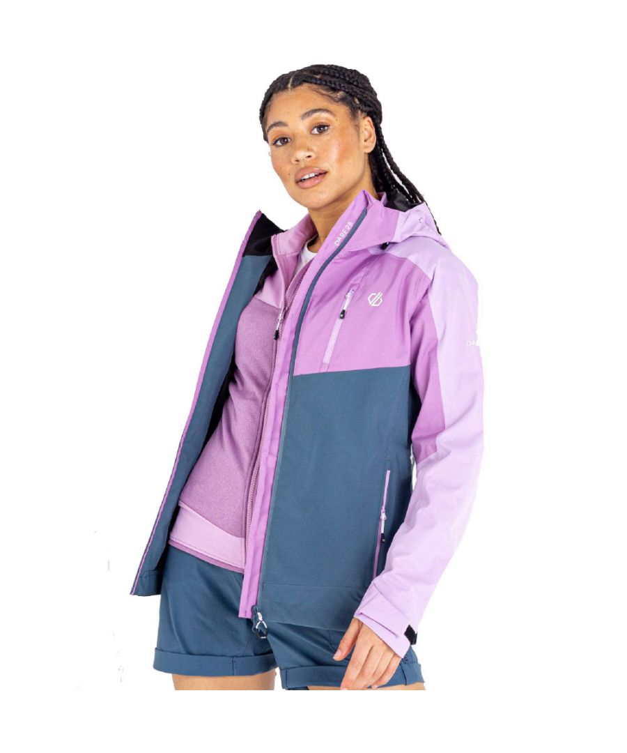 Move Freely with SeamSmart Technology. Woven ultra stretch polyester fabric to main body with ripstop textured panels to center front chest, collar and hood panels - Ilus Softshell Endure. Water repellent finish. Grown on hood with elastication. Stretch binding to hood and hem. 2 x zipped lower pockets.