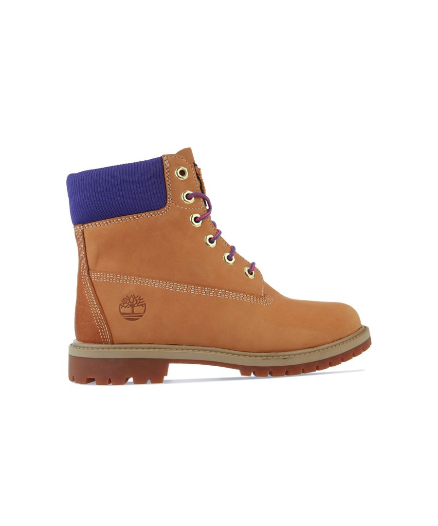Womens Timberland 6 Inch Heritage Cupsole Boots in wheat.- Upper made with waterproof Better Leather from an LWG Silver-rated tannery.- Lace up style.- Seam-sealed construction.- Padded collar.- 200 grams of PrimaLoft® insulation.- Anti-fatigue removable footbed.- ReBOTL™ fabric lining.- Steel shank for arch support.- Rubber lug outsole.- Leather upper  Leather lining  Synthetic sole.- Ref: CA44KP