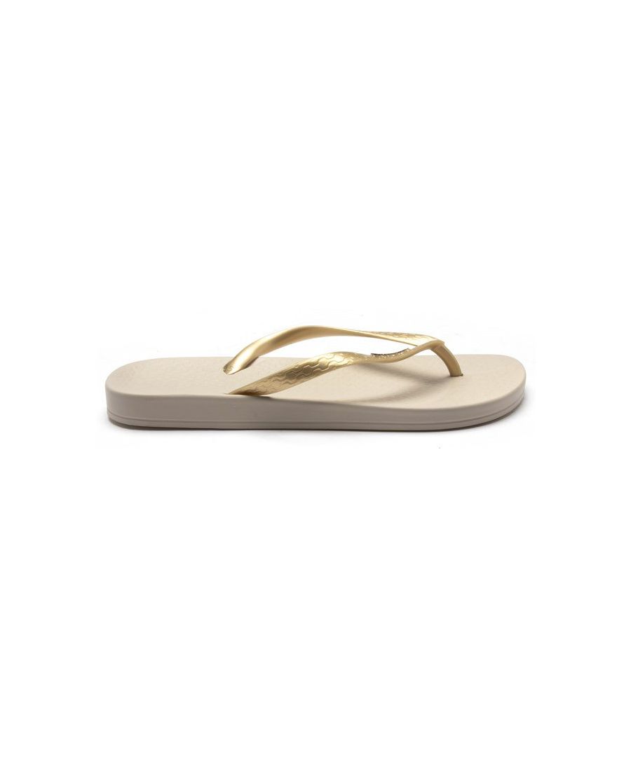 Womens metallic Ipanema anatomic sandals, manufactured with pvc and a pvc sole. Featuring: embossed thong branding, 100% recyclable, made with eco-friendly materials, designed and manufactured in brazil and water friendly.