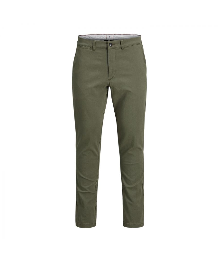 Five-pocket pants in a regular fit design The stretch fabric ensures freedom of movement Clean style and detailing for versatility.\n\nFeatures:\n\nRegular rise\nComfort thigh\nRegular knee\nNarrow leg opening\nButton fly\n\nSpecifics:\n\nMaterial: 98% Cotton, 2% Elastane\nStyle code: 12206333\n\nWashing Instruction:\n\n40°C mild wash\nDo not tumble dry\nIron at low temperature\n\nNote: Do not bleach, Do not dry clean\n\nPackage Includes -  Jack&Jones Men's Chinos, Dusty Olive, 32W/30L