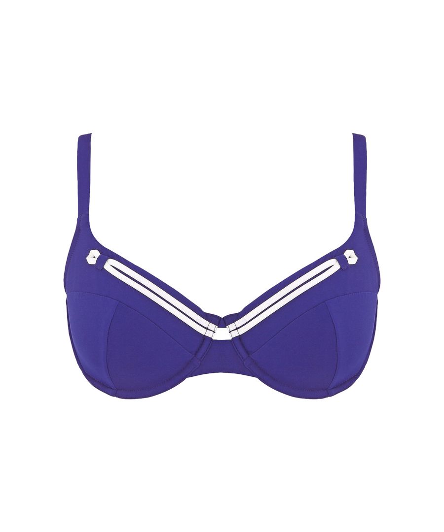 This Chantelle Underwired Balconette bikini top is great for summer. It is underwired for great support with a Keyhole detail on the front. Non padded, finished with White detail.