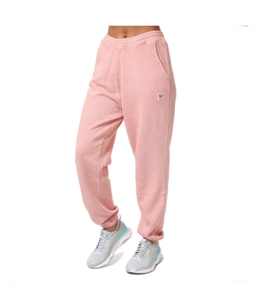 Reebok Classics natuurlijk gekleurde joggingbroek van Franse badstof voor dames, bessenrood