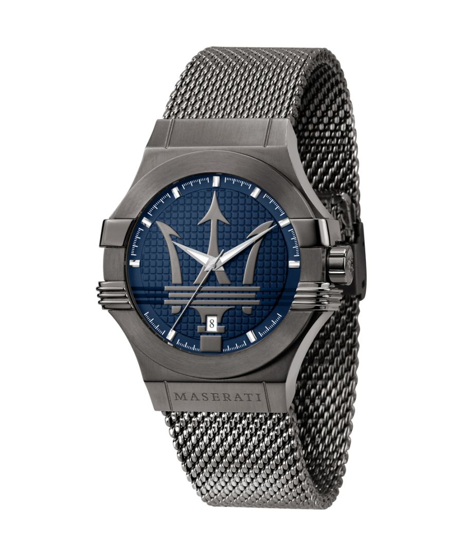 Robuust heren horloge van het merk Maserati. Het horloge heeft een polsbandje dat makkelijk kleiner gemaakt kan worden, de kast heeft een diameter van 42mm en het uurwerk is van Quartz.  Merk: MaseratiModelnaam: R8853108005 (42mm)Categorie: heren horlogeMaterialen: edelstaalKleur: zwart, blauw