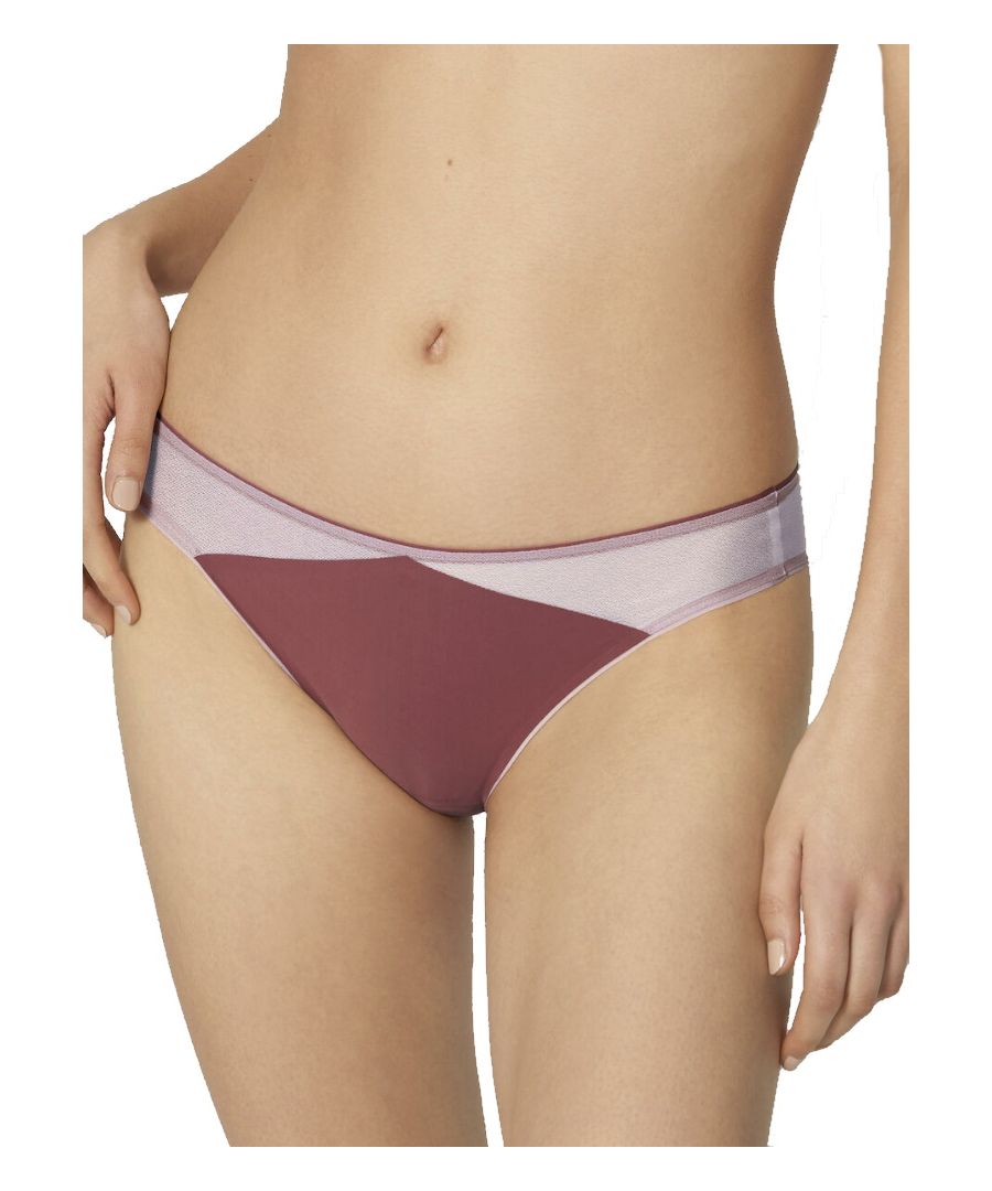 Sloggi Oxygen Infinite Mini Brief. Low on the hips with slim sides and seamless side design. The Motif full-coverage bra is one of Chantelle's best-selling full-coverage bras, designed for all-day comfort and support. With soft unpadded cups that help to trim the waist and decrease breast protrusion, the full-coverage cups conform to your natural shape. This design has completely adjustable straps for extra 