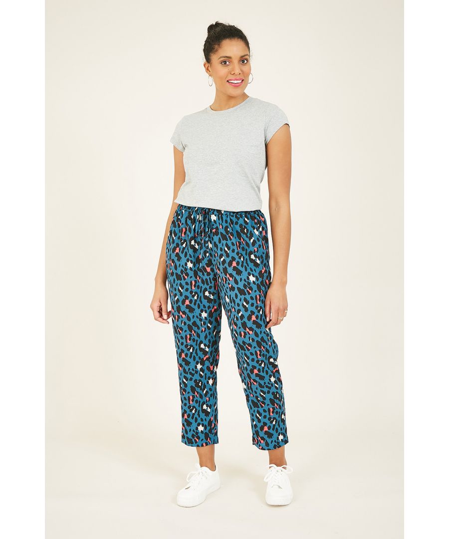It's the timeless leopard print that gives these Yumi Animal Print Trousers their legendary status. With a silky-soft finish thanks to the lightweight fabric, these fancy trousers are detailed with a drawstring waist for maximum comfort. Pockets sit on the fitted waist, whilst the bright palette creates a modern finish. Wear with a camisole for a simple yet stylish finish.