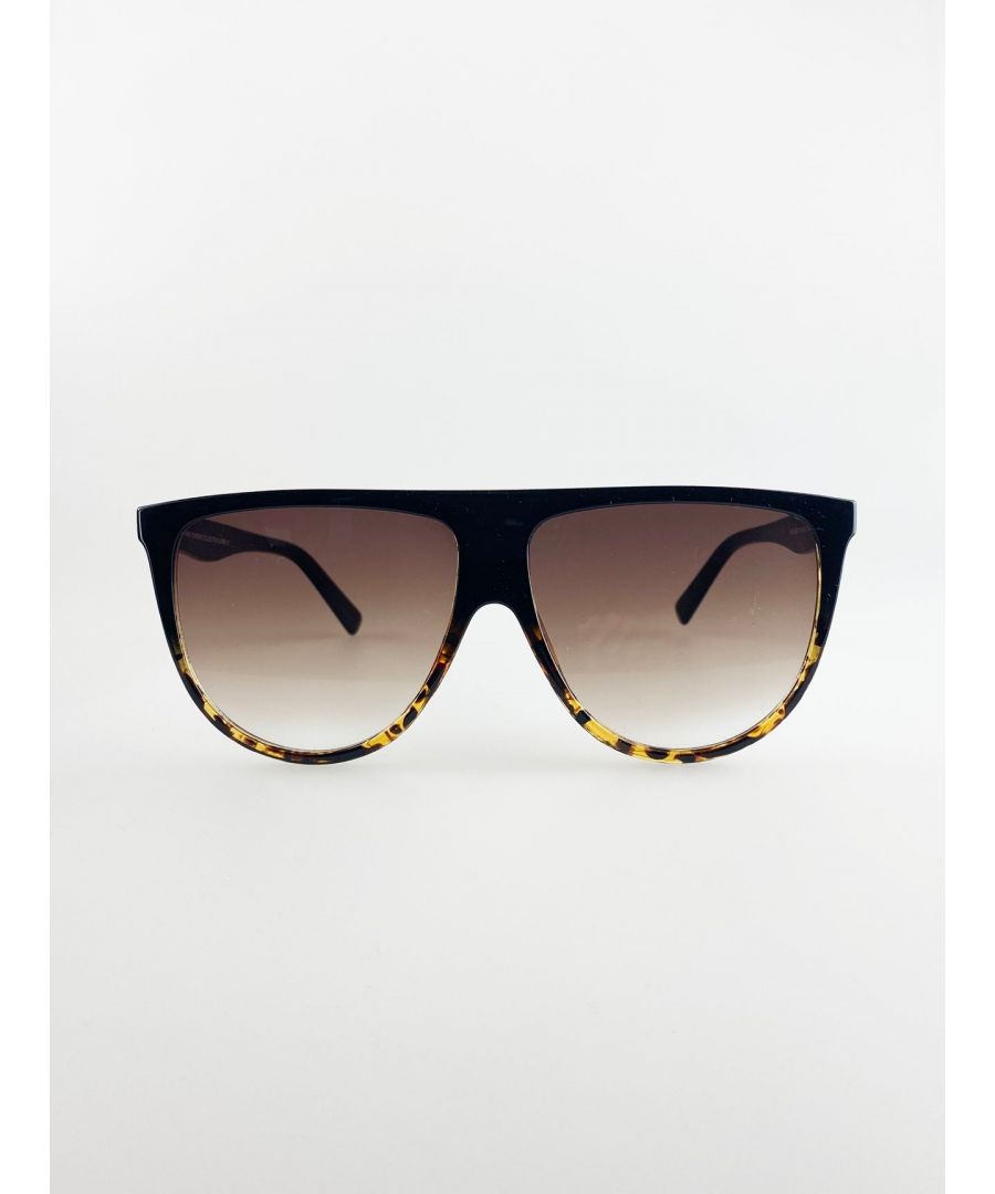 Ombre Lense Oversized Sunglasses In Tortoise Shell,\n\nOversized Sunglasses\nFrame Colour: Tortoise Shell\nLens Colour: Ombre\n\nFrame Material: Plastic\nOne Size\nFDA Approved\nSG7068019