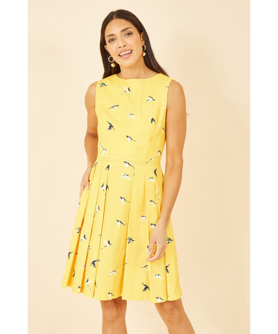 Simple and stylish skater dresses are the must have for summer walks and seaside adventures. The all over Yellow Swallow print from Mela is the perfect way to add a cute print into your daytime mix. The high neckline, fitted waistline, swishy skirt and slightly dipped back will be perfect to pair with a denim jacket and trainers.