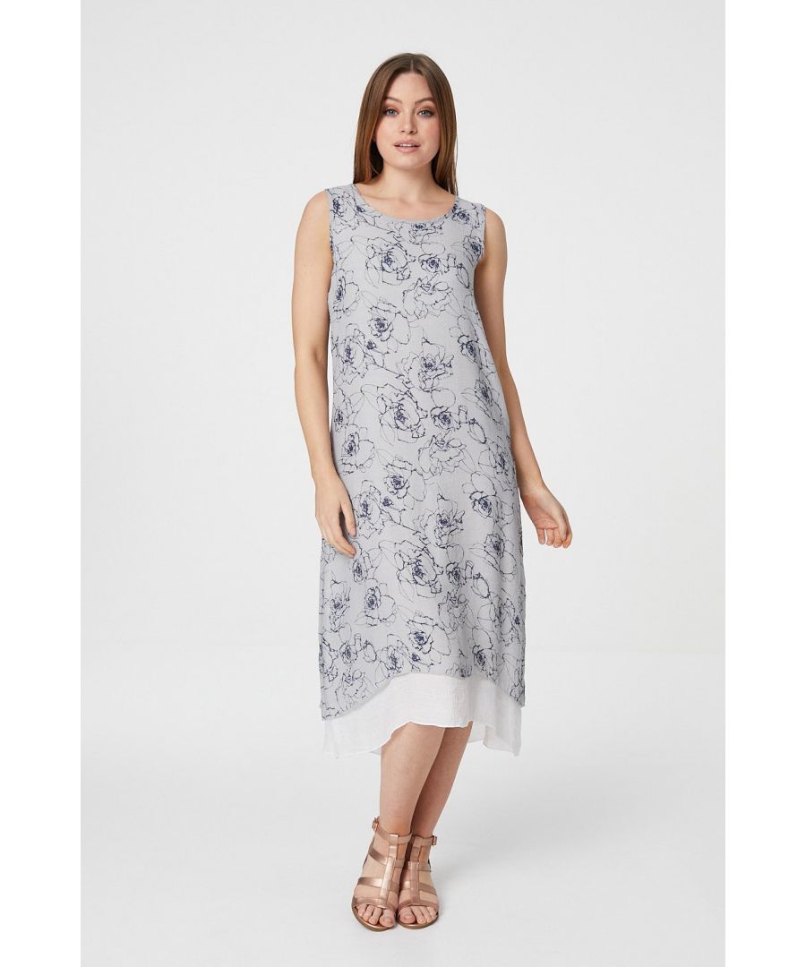 Stay cool and comfortable in this floral tunic dress. With a round neck, a sleeveless fit, a layered effect hem and a midi length. Pair with sandals for a sunshine friendly daytime look.