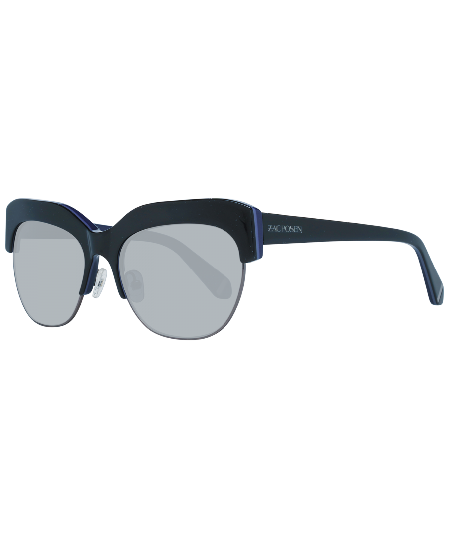 Zac Posen Sunglasses ZKOU NV 54 Kouka\nExtras: Geen extra's\nFrame kleur: Blue\nFrame materiaal: Metaal en kunststof\nGlas kleur: Grijs\nGlas materiaal: Kunststof\nCategorie filteren: 2\nStijl: Trapezium\nGlas-Effect: verloop\nbescherming: 100% UVA & UVB\nGlas breedte: 54\nGlas hoogte: 40\nWeb breedte: 17\nTempel Lengte: 135\nVeer Scharnier: Nee\nLeveringsomvang: Zakje met merk\nFrame Stijl: Full-Rim