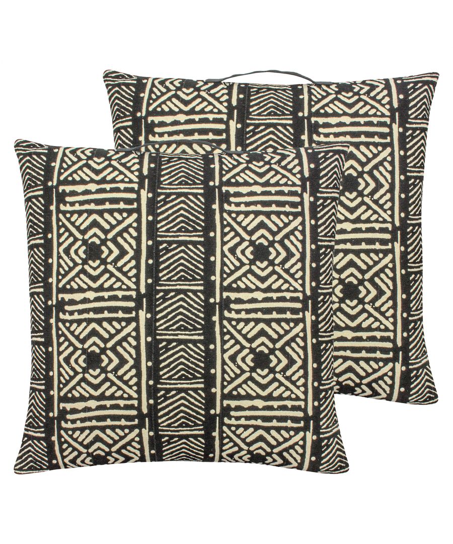 Add a touch of visual texture to your interior with this modern geometric design inspired by global patterns and traditional mud cloth prints. Featuring a top-handle, this cushion has universal elements, allowing you to use the design as a floor cushion as well as a statement piece for your sofa or bed.