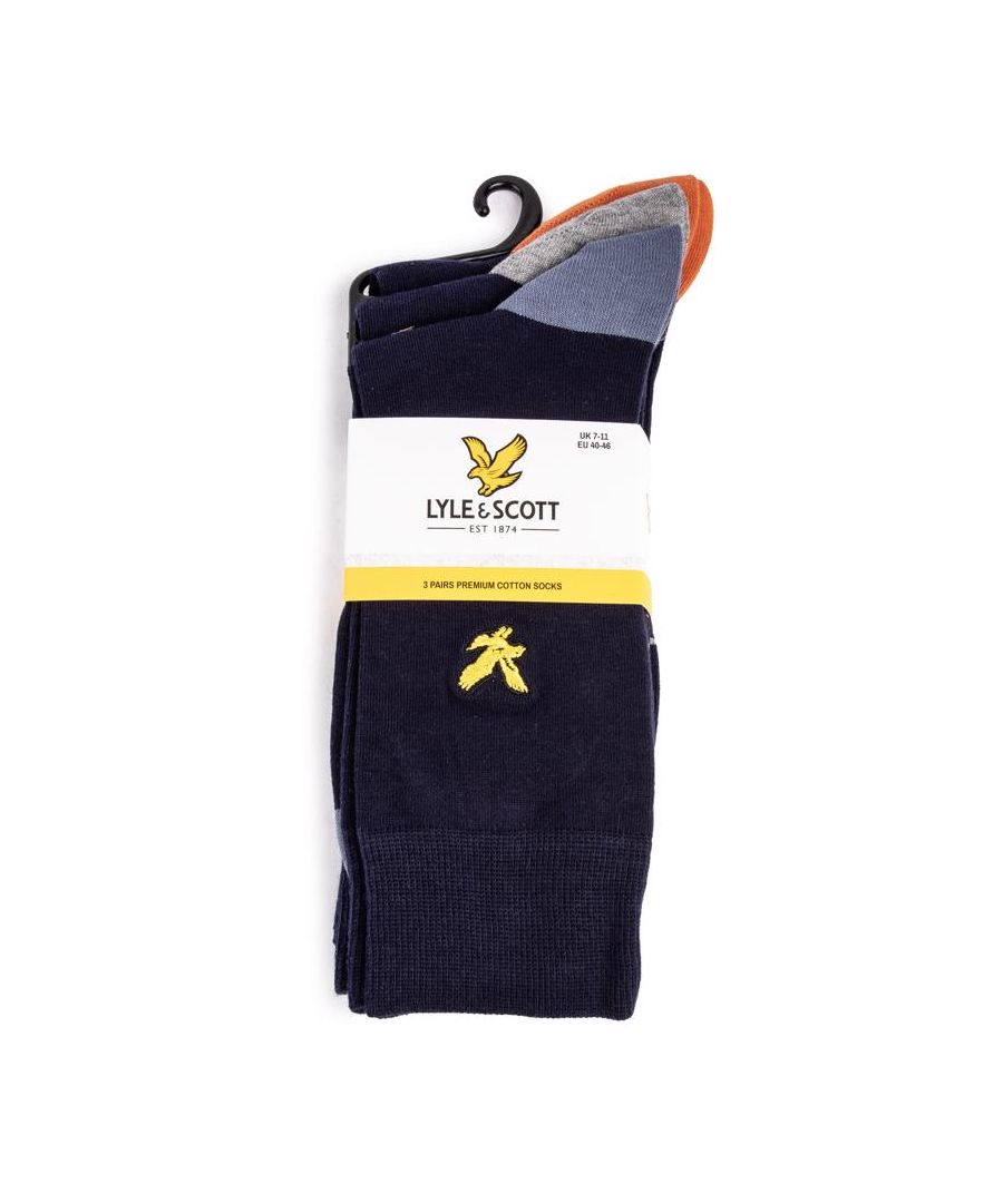 Vers. prima en comfortabel. deze premium sokken van Lyle & Scott Kennedy zijn een must-have voor je slimme garderobe en voor dagelijks gebruik. Deze triple pack bevat 3 paar in 3 kleuren met het kenmerkende golden eagle-logo.