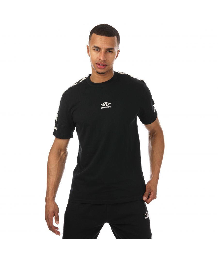 Mens Umbro Diamond Taped Crew T- Shirts in black.- Crew neck.- Shorts sleeves.- Diamond tape running down on the arms and shoulders.- Matte plastisol print to chest and sleeve panel.- Regular fit.- 100% Cotton.- Ref: UMTM0602OG2BLK