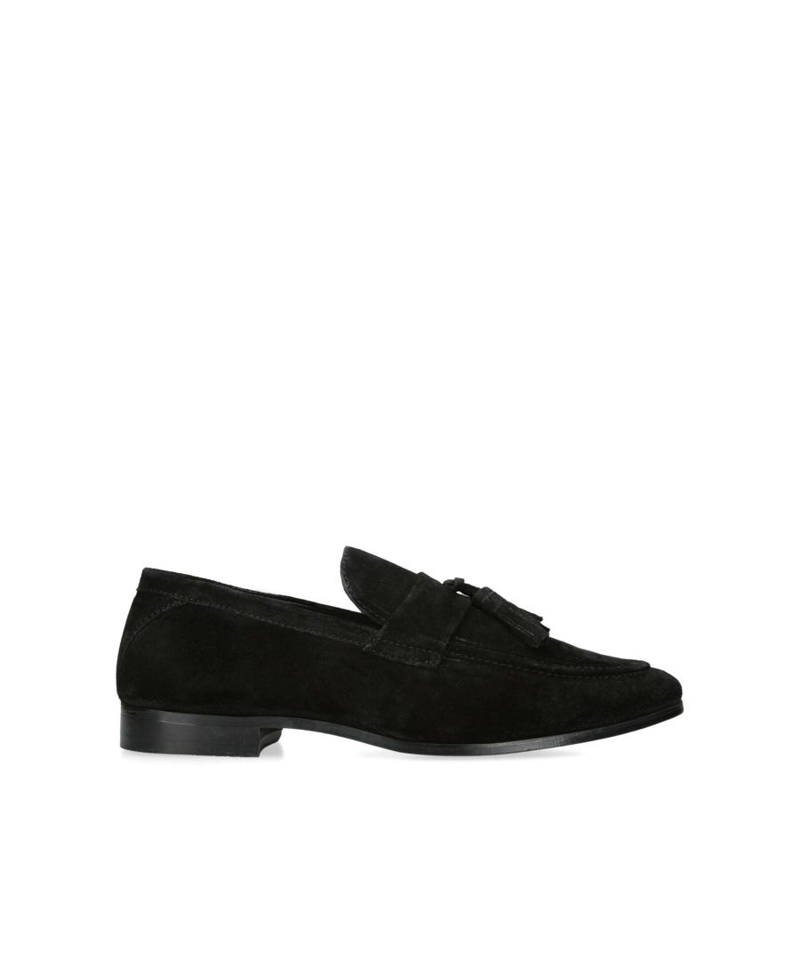 The Charlie Tassle features a black suede upper. There is a small tassle detail on the vamp. Material: Suede. Stitch detail outsole.