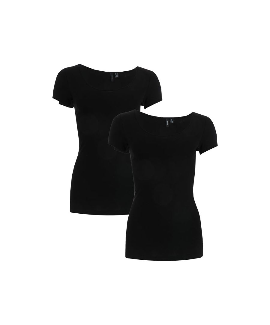 Vero Moda Maxi set van 2 zachte zwarte T-shirts voor dames.<br /><br />- Ronde hals.<br />- Korte mouwen.<br />- Zachte stretchkwaliteit.<br />- Normale pasvorm.<br />- 95% katoen, 5% elastaan. Geschikt voor de wasmachine.<br />- Ref: 10236179