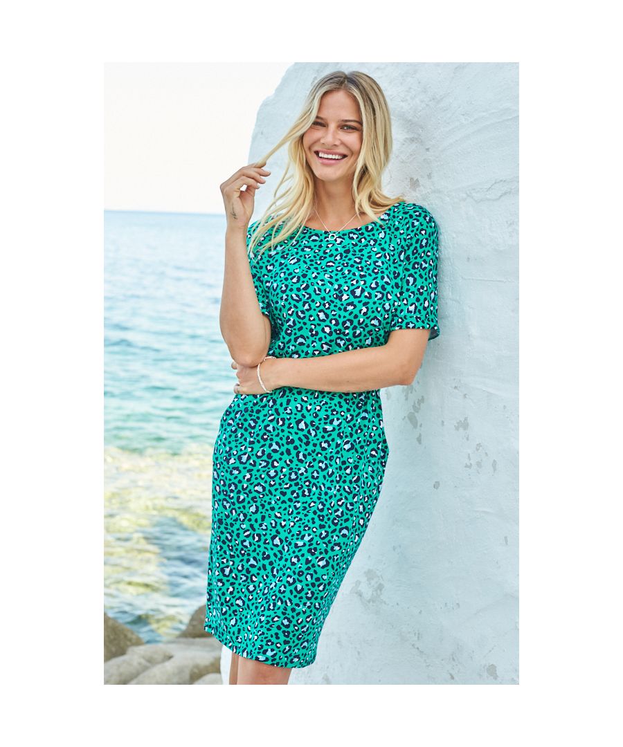 REASONS TO BUY: \n\nLooking for the perfect comfortable day dress?\nSubtle but eye-catching print\nSuper flattering stretch waist\nEverything is better with pockets\nThrow-on-and-go T shirt style\nDress up with heels and down with trainers