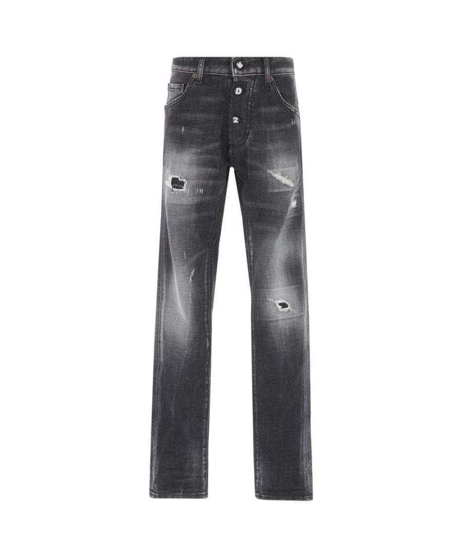 These Dsquared2 Cool Guy Jeans have belt loops, five pocket style, button closure, Dsquared2 logo on the back and a used effect.