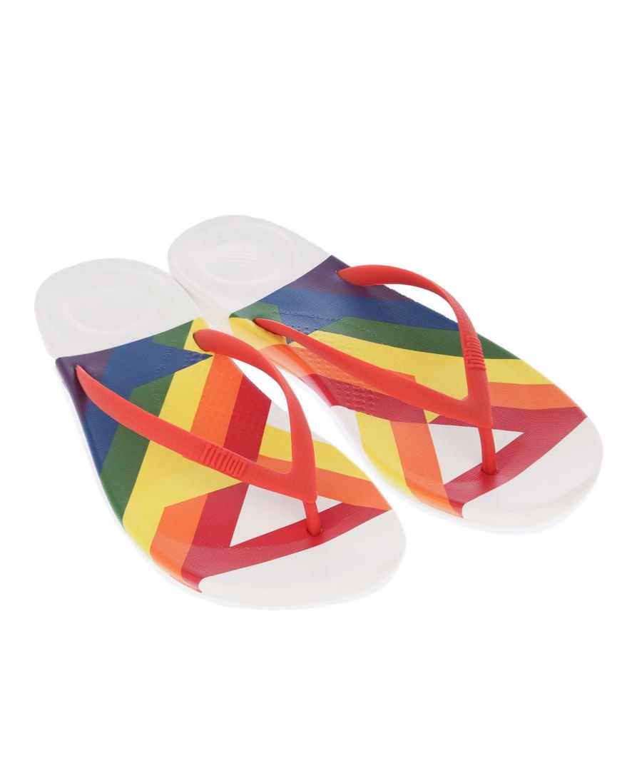 Womens Fit Flop iQushion Rainbow Flip Flops in white.- Synthetic upper.- Slip on closure.- High-rebound air-foam for non-stop cushioning  with impact pillows front and back.- Ergonomically engineered with our iQushionTM midsole tech.- Anatomically contoured footbed. - Graphic rainbow design.- Waterproof and slip-resistant. - Ref: EB7829