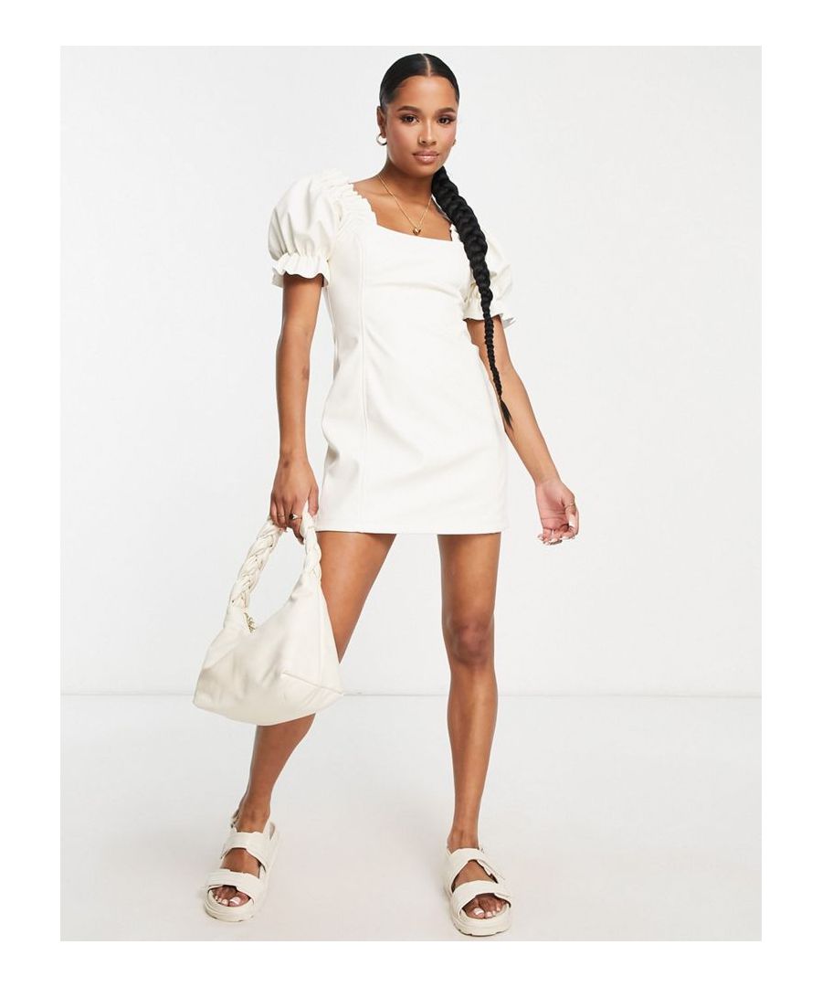 Petite dress by Miss Selfridge Love at first scroll Square neck Puff sleeves Zip-back fastening Regular fit Sold by Asos