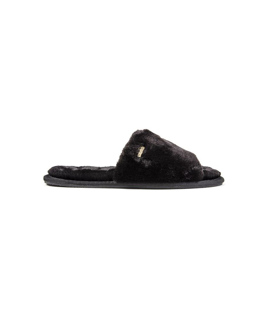These Barbour International Spada Women's Slippers Will Keep Your Feet Warm, Comfortable And Stylish. With A Black Fluffy Upper And Lining, Padded Sock And Metal Branding Details, You'll Be Sure To Have Them All Purring Around You All Season Long.