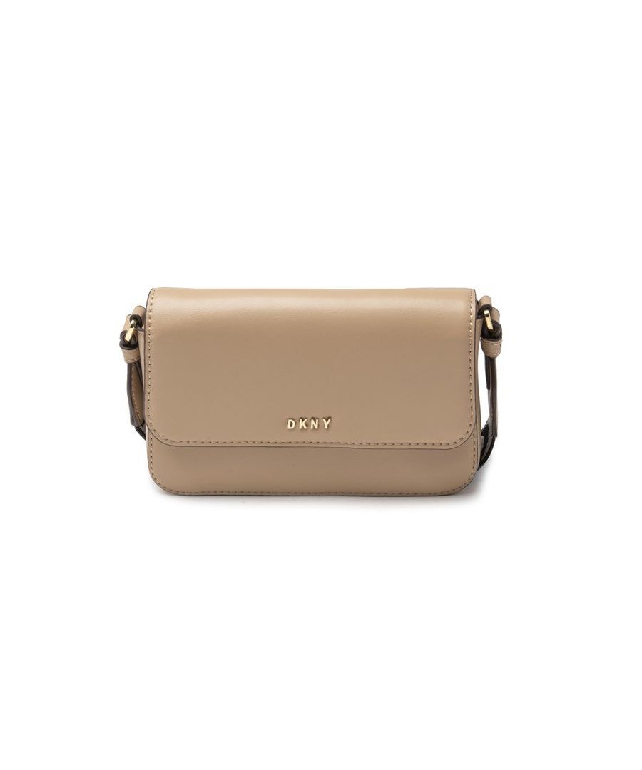 Womens natural Dkny winonna flap handbag, manufactured with leather. Featuring: gold hardware, magnetic front closure, branded strap, magnetic rear section and branded dust bag.