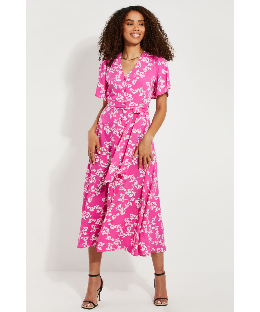 This button-down dress from Threadbare features a V-neckline with button fastenings, frill sleeves, and a fit and flare shape. Perfect to add a bit of glamour to any wardrobe, other prints and styles are also available.