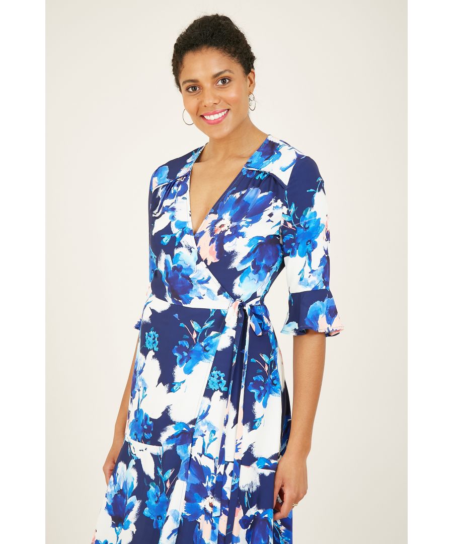 For a refined look that will take you from presentations to parties, opt for our Yumi Abstract Floral Wrap Dress. Kept smart by the midi length, it's styled with three-quarter-length sleeves, a flowing skirt, and a sophisticated collar that falls flat on the shoulders. On the waist, a tie sculpts your shape and ties neatly on the front for an exposed yet feminine look. Decorated with watercolour florals, our designer's have added splashes on blue and white to create a look you can wear all year round. When accessorizing, consider strappy heels and a clutch bag when you're heading to invitation only events.  100% Polyester Machine Wash At 30 Length is 116cm-45.6inches
