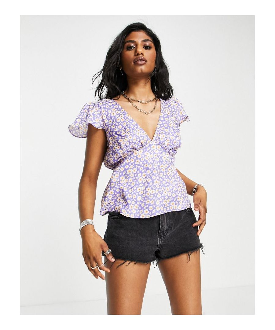 Top by Topshop Waist-up dressing Floral print Plunge neck Cap sleeves Regular fit  Sold By: Asos