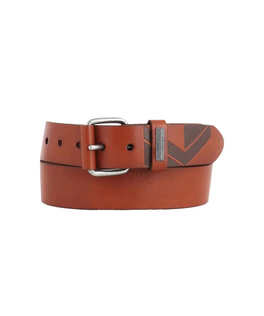 Riem Kaporal Lyou koper Man Bruin leer. Authentiek stadsaccessoire van het merk Kaporal - streetwear/sportkleding design van Kaporal - Kaporal voor herenmode, perfect voor het dagelijks leven - Bruine Kaporal riem past perfect bij de rest van je kleedkamer - comfortabel leer materiaal - klassiek - Lyou koper -