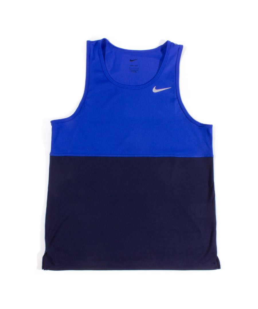 The Nike Breathe Tank is your go-to for every day, breathable comfort. Sweat-wicking fabric and mesh back details help keep you cool when your run heats up. The Nike Breathe fabric helps you stay dry and cool and an open-hole mesh back panel enhances ventilation.
