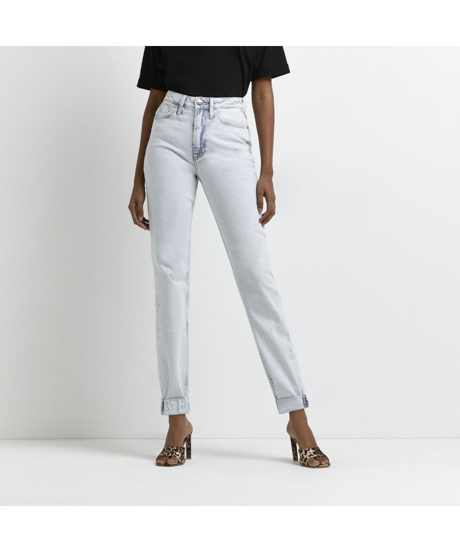 > Brand: River Island> Department: Women> Colour: Denim> Type: Jeans> Style: Tapered> Size Type: Regular> Material Composition: 99% Cotton 1% Elastane> Material: Cotton Blend> Fit: Slim> Pattern: No Pattern> Occasion: Casual> Season: AW21> Closure: Button> Rise: High (Greater than 10.5 in)> Fabric Wash: Light> Pocket Type: 5-Pocket Design