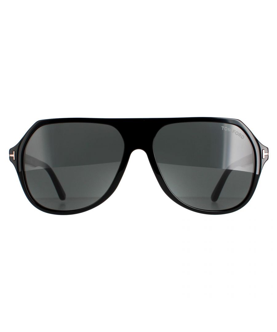 Tom Ford Aviator Mens Shiny Black Smoke FT0934-N Hayes Sunglasses are a contemporary aviator design featuring a flat top and made from lightweight acetate finished with the Tom Ford T logos on the temples.