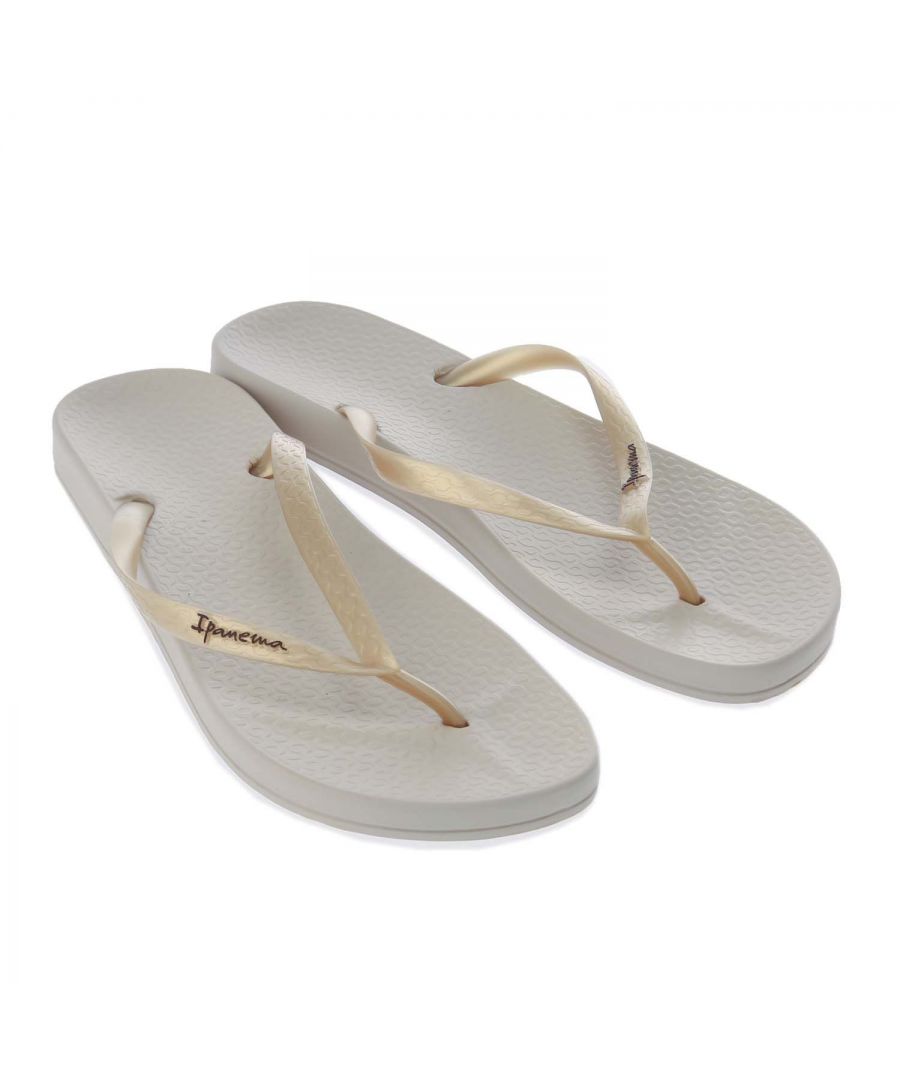 Womens Ipanema Anatomica Tan Flip Flops in gold.- Synthetic upper.- Convenient slip on style. - Toe post design.- Durable & Hard wearing synthetic construction.- Ipanema sidewalk pattern embossed all over.- Contrasting logo on the strap.- Anatomica footbed.- Synthetic upper  lining and sole.- Ref: 8103023097