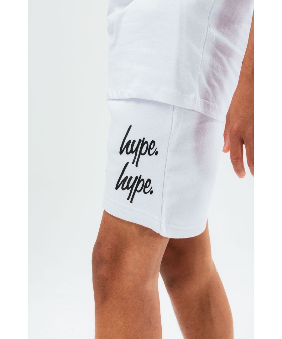 Perfect to add to your everyday shorts rotation. The HYPE. white double logo script kids shorts designed in a soft-touch fabric for the ultimate comfort in our standard unisex kids shorts shape. Finished with an elasticated waistband and the iconic HYPE. script logo printed twice in a contrasting black. Wear with any coloured hype t-shirt to complete the look. Machine wash at 30 degrees.