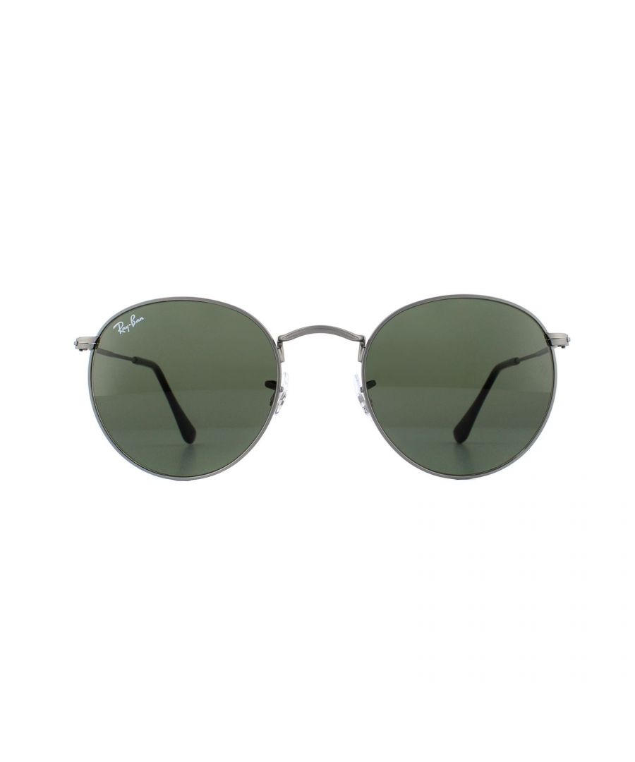 Ray-Ban Sunglasses Round Metal 3447 029 Matt Gunmetal Green 50mm are a rock and roll edged shades taking their inspiration from John Lennon and many other rock stars who have worn this shape since. Round and quirky makes for an awesome sunglass that transcends any fashion trends