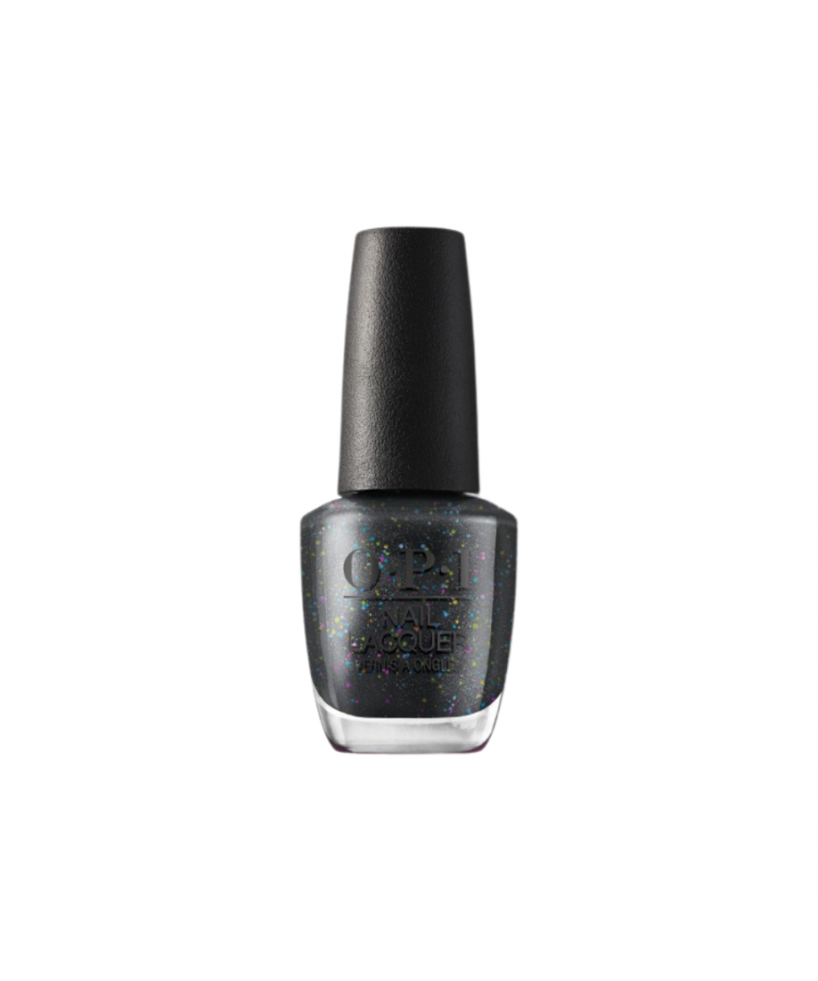 Celebrate the holiday season with OPI and Swarovski. The Shine Bright Collection brings glitz and glam to your finger tips with these limited edition OPI nail colors. OPI Nail Lacquer 15ml - Heart And Coal - Please note UK shipping only.