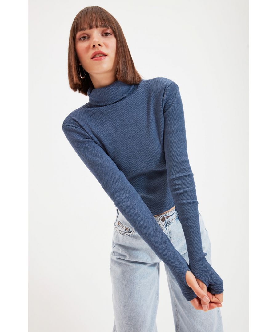 Model's Measurements: Height: 1.77, Bust: 82, Waist: 59, Hips: 88 The Product On The Mannequin Is Size S/36. 95% Cotton 5% Elastane, Knitted Fabric Our Products Will Be Sent With The Trendyol Label. Colors May Vary Due To The Difference In Light In Studio Shots. Length From The Shoulder: 44 Cm