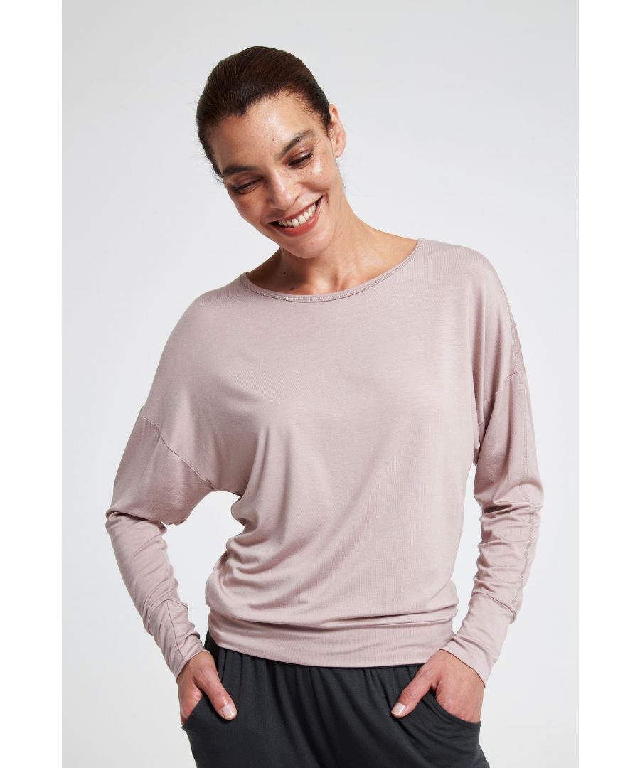 This super soft bamboo top is endlessly versatile and something you'll wear over and over again. A relaxed, flattering fit, it layers perfectly over our vests. Great for bigger busts too.\n\nDesigned for Yoga and Pilates \nMade with 95% Bamboo Viscose, 5% Elastane\n\nUnrivalled softness and great for sensitive skin\n\n\nNaturally sweat-wicking and breathable \n\n\nFrom sustainably managed forests\n\n\nOeko-Tex certified no nasties in the dyeing process\n\nA fresh take on our classic Long Sleeve Batwing\nEndlessly versatile  \n\nGreat for all sporting activities