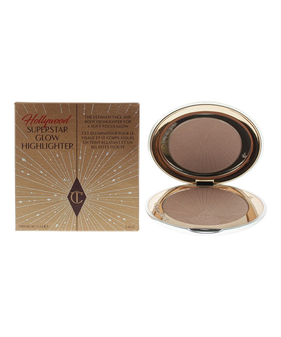 This powder highlighter features finely milled, luminescent light-reflecting pigments in a buildable, easy-to-blend formula. It scatters light to blur the appearance of fine lines and create a youthful-looking glow.