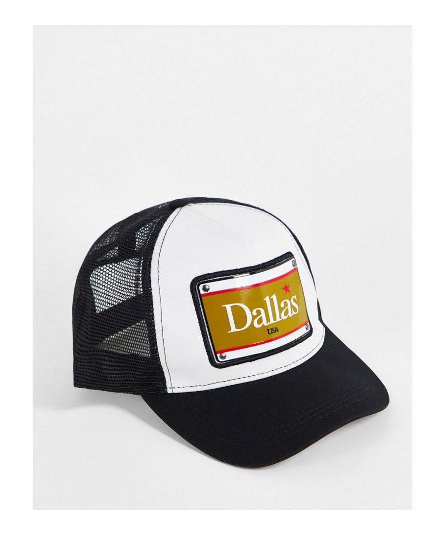 Cap by ASOS DESIGN Put a lid on it Panelled crown Mesh inserts Curved peak 'Dallas' patch to front Snapback strap  Sold By: Asos