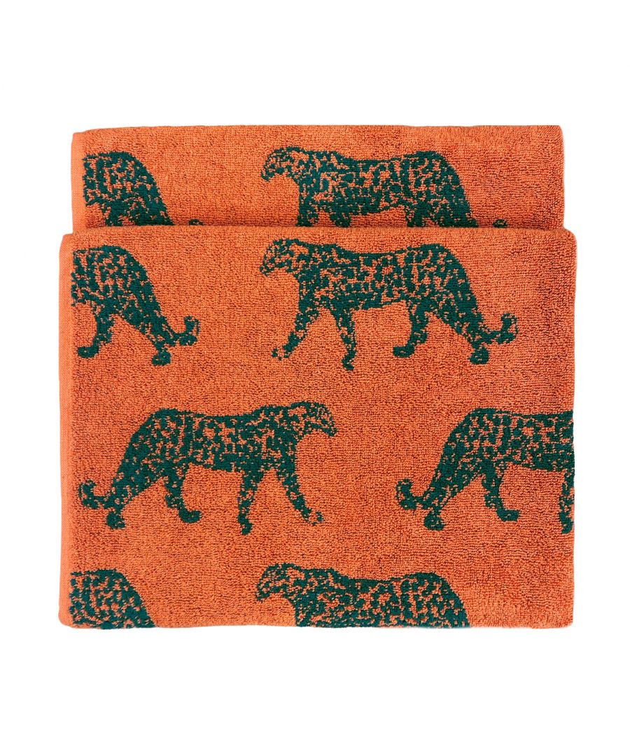 Take a walk on the wild side with this 100% Turkish cotton bath towel showcasing a repetitive print of the majestic Leopard. With its quirky colour palettes and bold hem trim - this design will certainly add that touch of colour your home is screaming for! This product is certified by OEKO-TEX® showing it has been sustainably made.