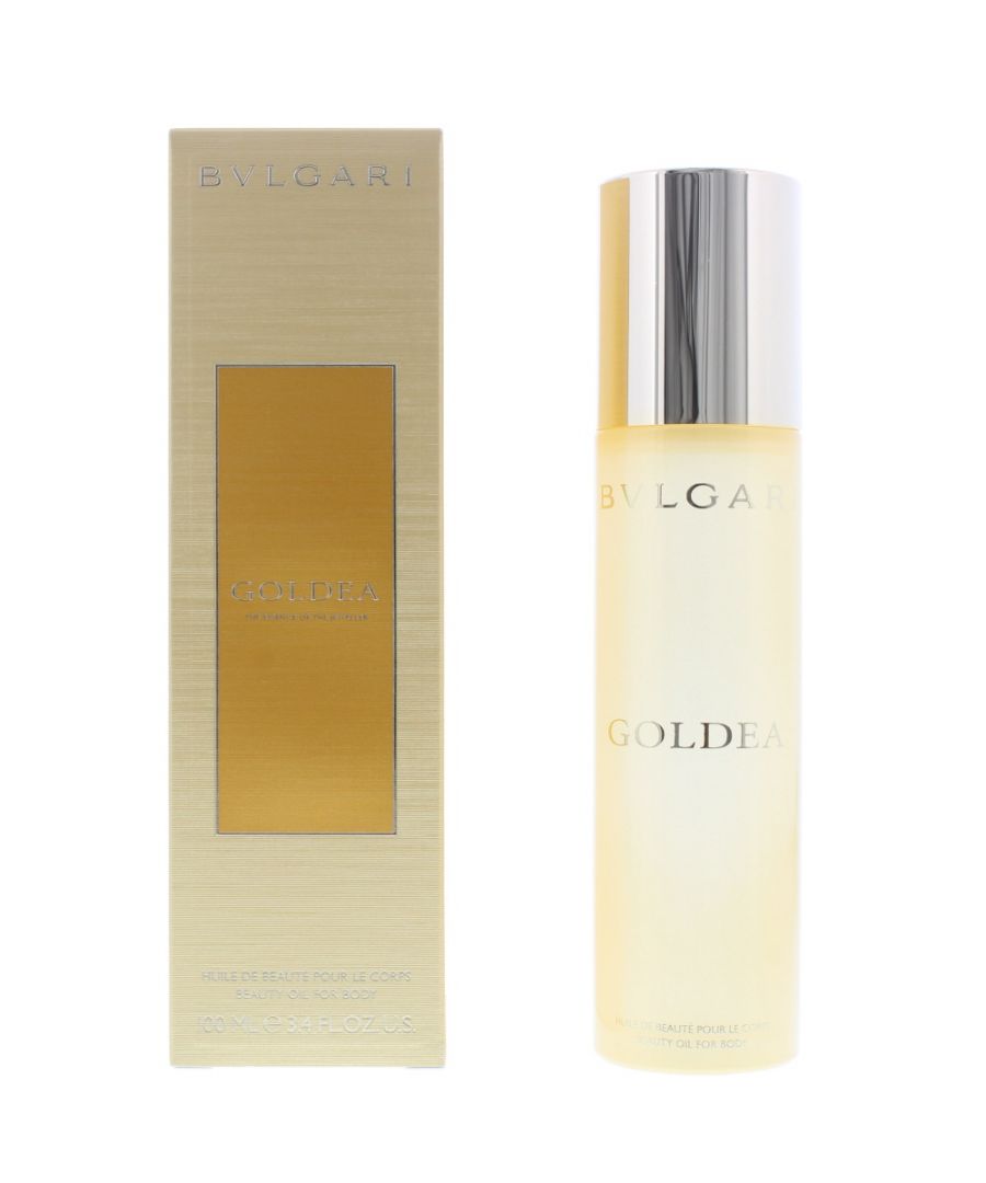 A dry body oil to enhance the beauty of skin Infinitely sensual & refined Weightless & luxurious texture that instantly penetrates into skin Leaves skin velvety smooth & radiant without any oily sensation Preciously scented with Goldea fragrance notes