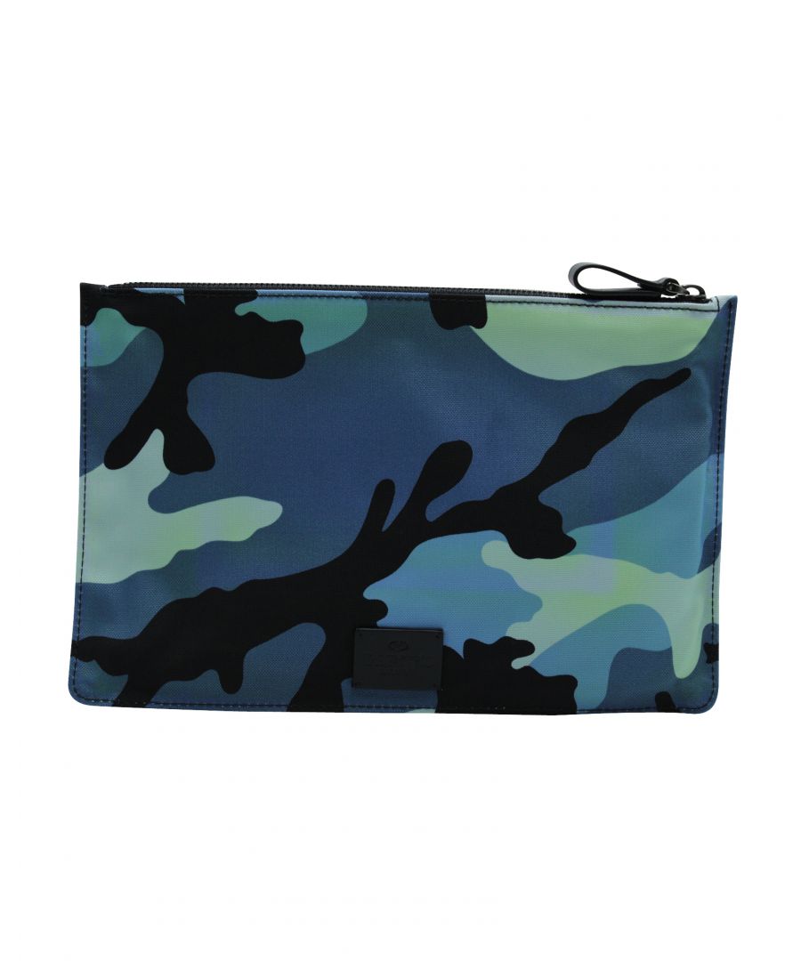 VINTAGE, RRP AS NEW\nThis Valentino Camouflage Flat Pouch in Multicolor Canvas is perfect for everyday use. You can also switch this to your formal clutch as this adds pop.\n\nValentino Camouflage Flat Pouch in Multicolor Canvas\nColor:   multicolor\nMaterial:   Canvas | Nylon canvas\nCondition: excellent\nSign of wear: No\nSKU: 125322