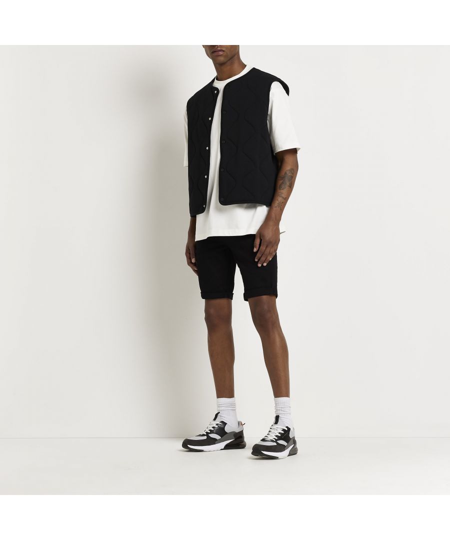 > Brand: River Island> Department: Men> Material: Cotton Blend> Material Composition: 98% Cotton 2% Elastane> Style: Chino> Pattern: No Pattern> Size Type: Regular> Fit: Slim> Closure: Button> Season: SS21> Occasion: Casual> Features: Pockets