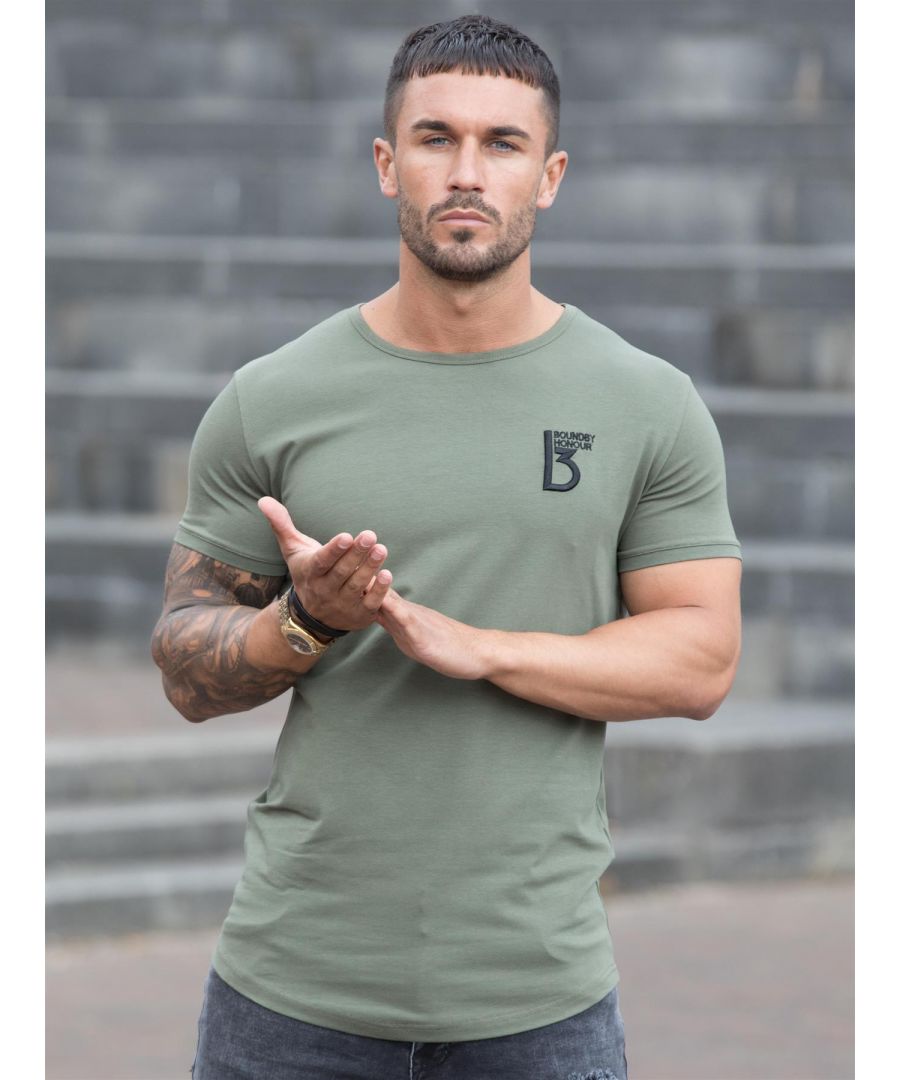 Bound By Honour Designer Men’s Athletic Slim Fit T-shirt. Ideal for Gym Wear. Long Drop with Curved Hem And Crew Neck With Short Sleeves And Embroidered Logo on The Front