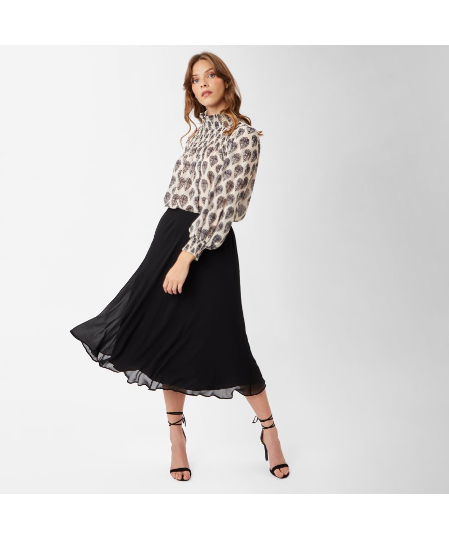 For a sophisticated, feminine skirt, featuring an elaticated waist, full chiffon layer and full lining, giving a swish effect, this will be your go-to for an evening out. Glam up with the chiffon blouse or dress down with a winter knit and chunky boots.