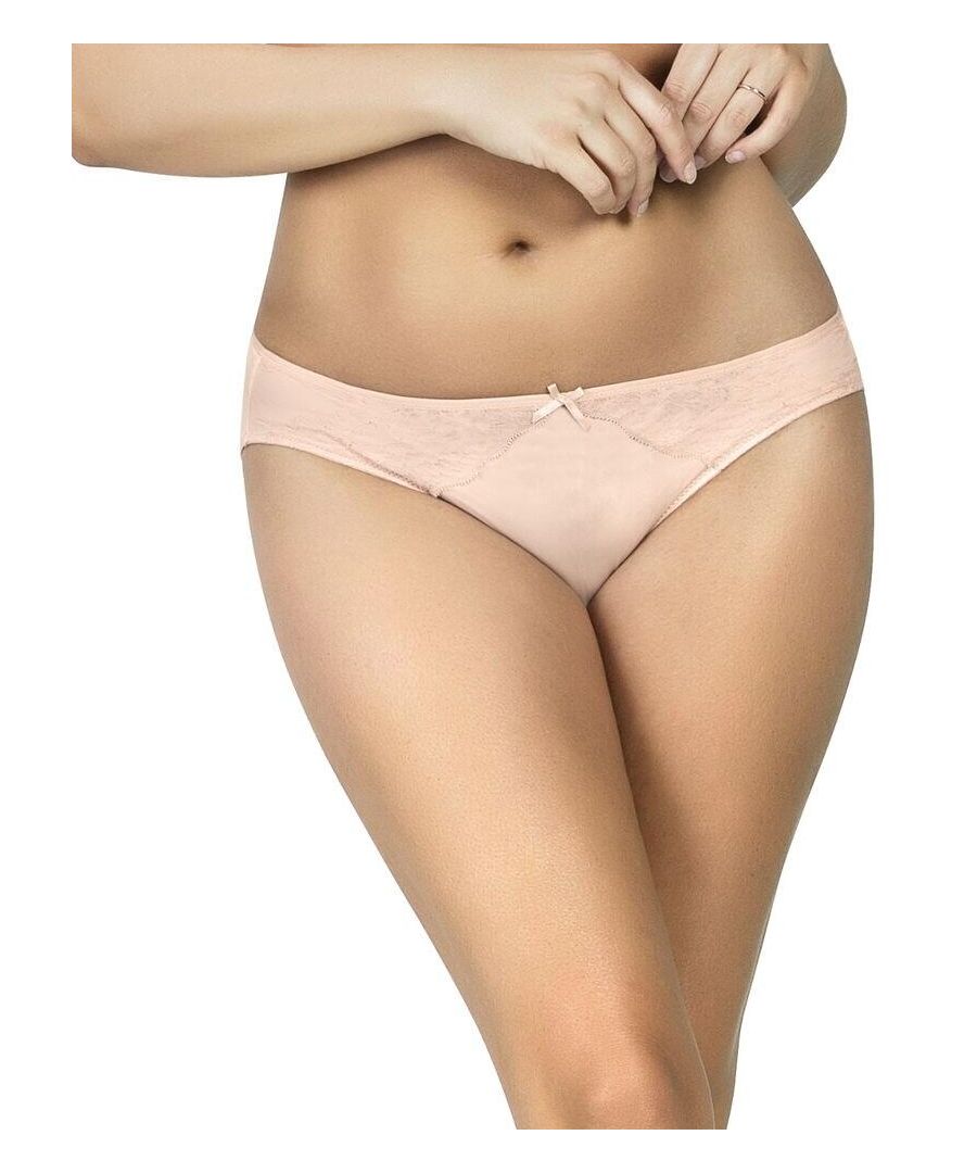 These pretty Parfait briefs are perfect for every day. The solid colour combined with the lace inserts gives an overall feminine and simple look. The bikini-like fit gives you full rear coverage, while the bow details front and back add to the overall gorgeous look. Part of the Aubrey range you can get a complete look with the matching coordinates.\n\nFeminine and pretty style\nBow and lace details\nSingle colour\nFull rear coverage\nLow-rise fit\nFlattering shape\nCompositon: 80% Nylon | 20% Spandex\n\nListed in UK sizes
