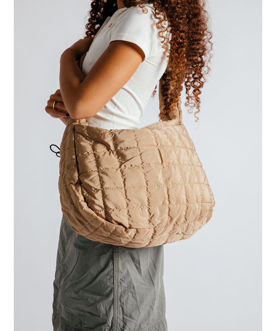 One Size\n\nZip Fastening\nInner Pocket\nColour: Oyster\nSKU: HB1011041