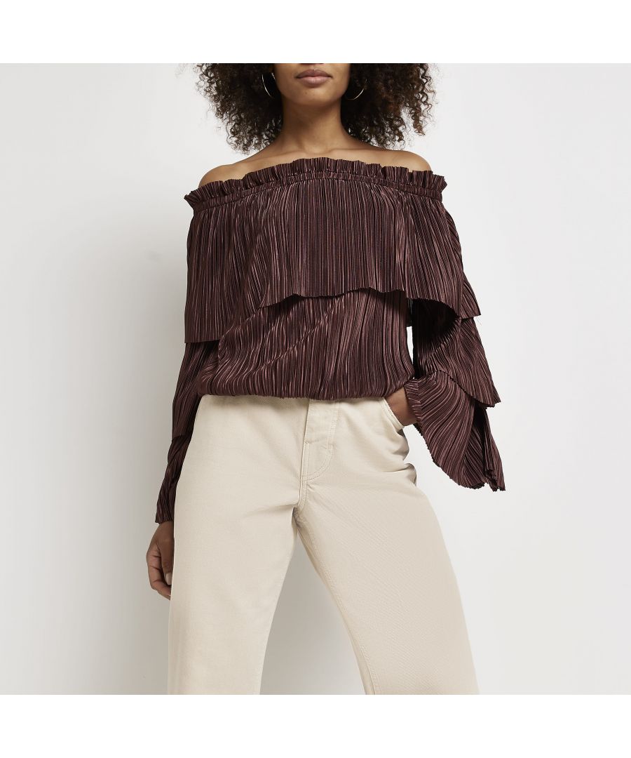 > Brand: River Island> Department: Women> Colour: Brown> Type: Blouse> Size Type: Regular> Material Composition: 100% Polyester> Material: Polyester> Occasion: Casual> Season: SS22> Sleeve Length: Long Sleeve> Neckline: Off the Shoulder