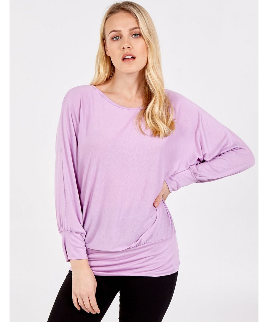 Go for cosy with this casual batwing top. Wear it with a midi skirt and black high heels for evenings out!\n. 95% Viscose 5% Elastane. Gentle wash 30 degrees. Do not bleach. Do not tumble. Round Neck. Long Sleeve. Approx length 60 cm. Unfastened